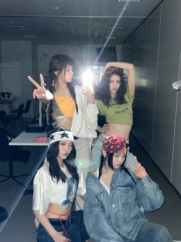 NewJeans