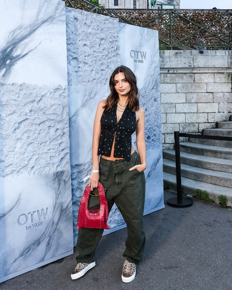 Emily Ratajkowski
