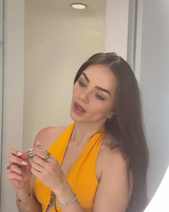 Oana Gregory