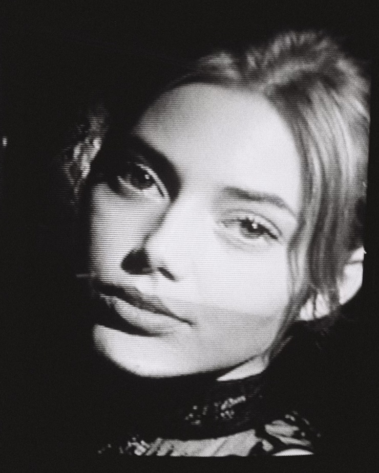 Grace Van Dien