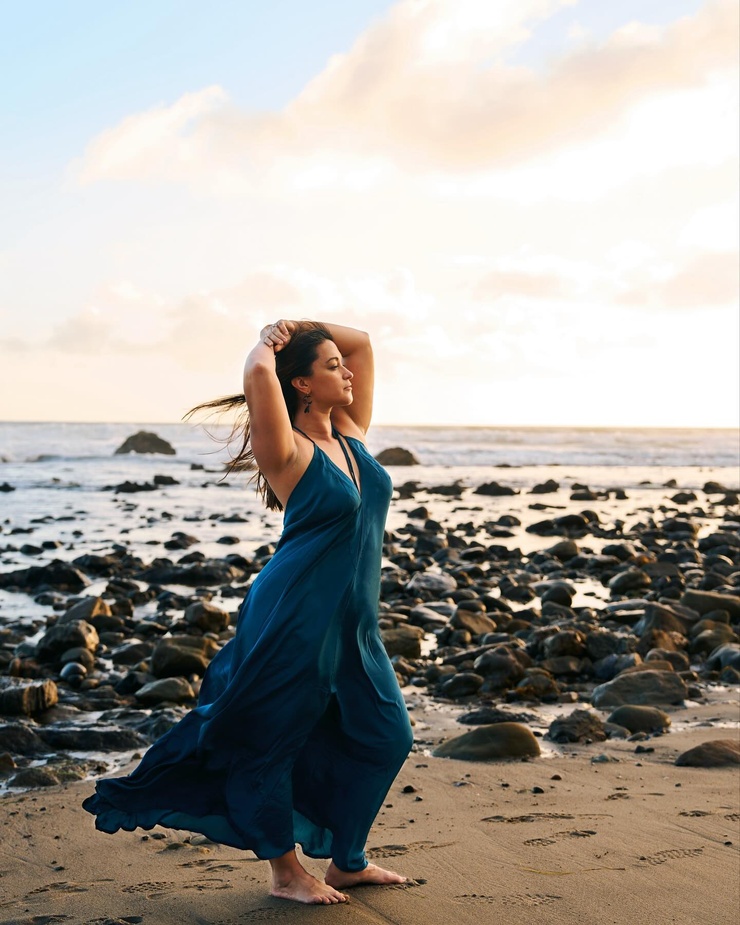 Sara Tomko pictures and photos