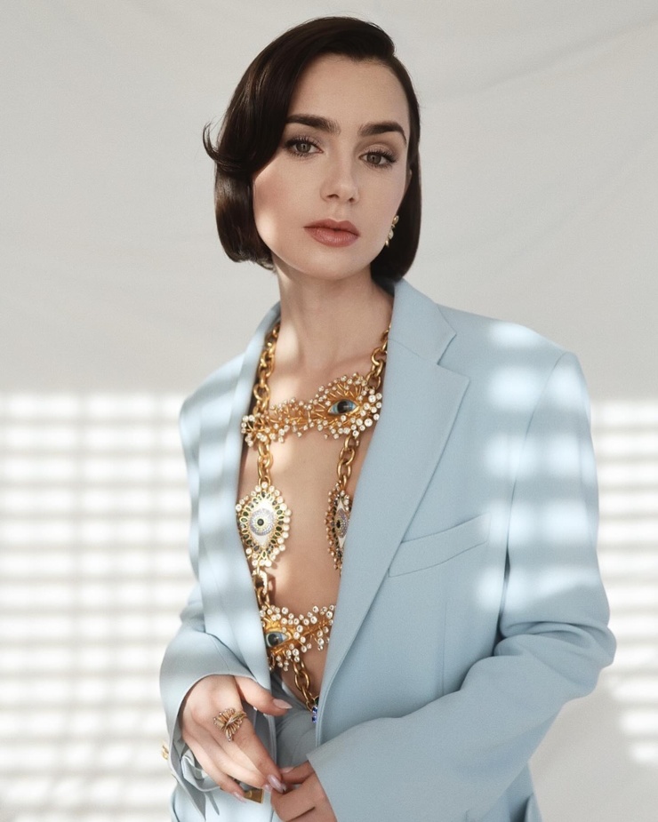 Lily Collins