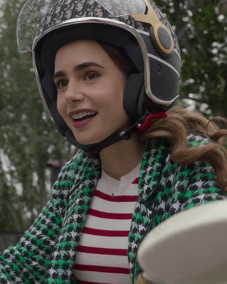 Lily Collins