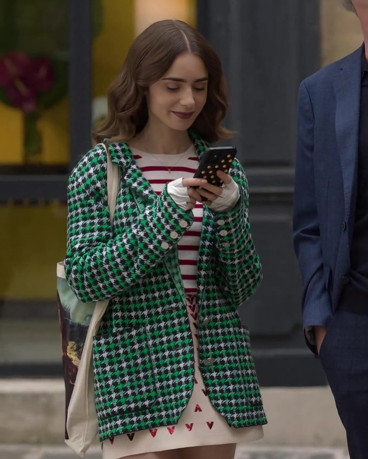Lily Collins