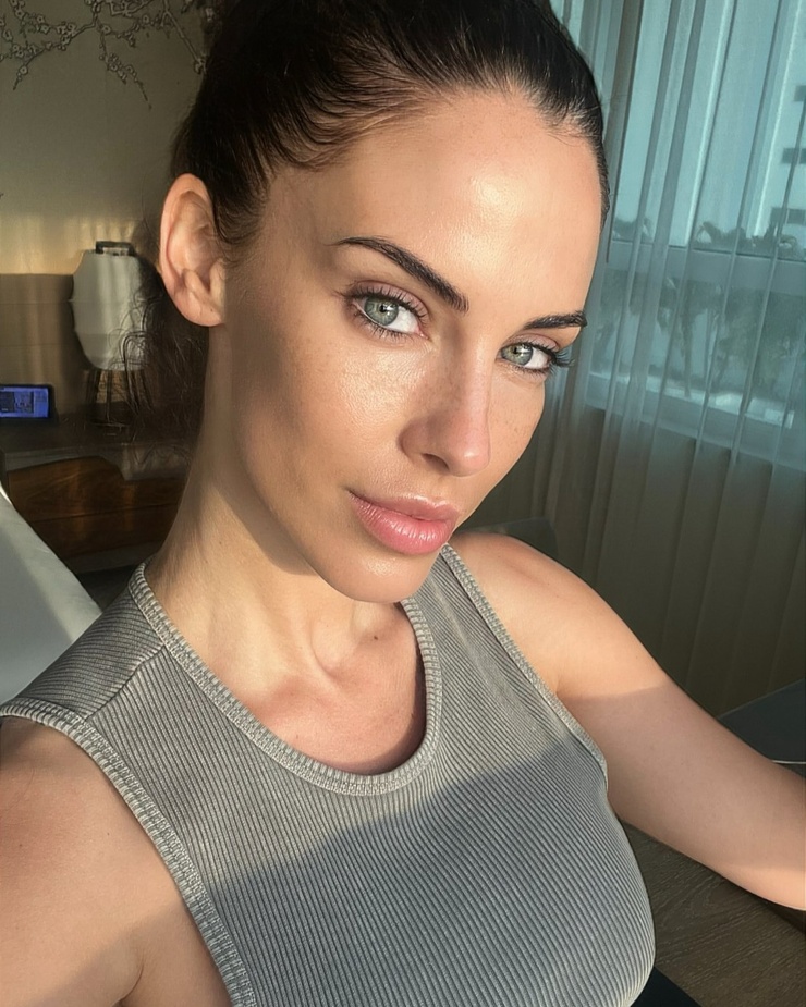 Jessica Lowndes Jessica Lowndes