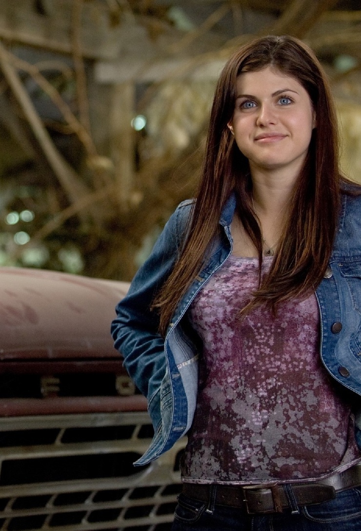 Alexandra Daddario