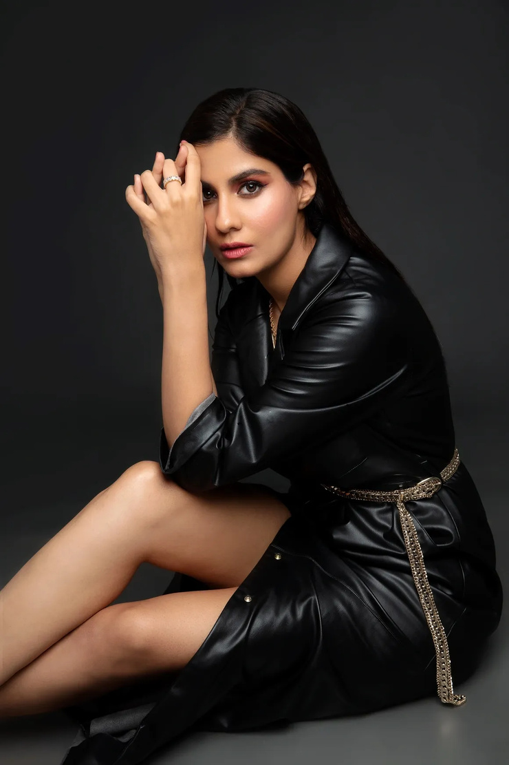 Shreya Dhanwanthary Shreya Dhanwanthary