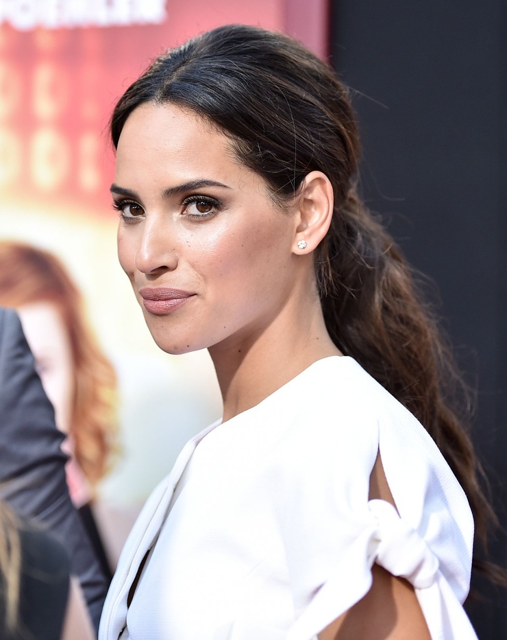 Adria Arjona Adria Arjona