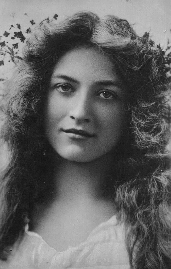 Maude Fealy