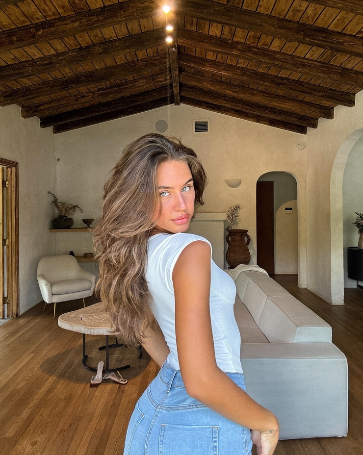 Brit Manuela (model)