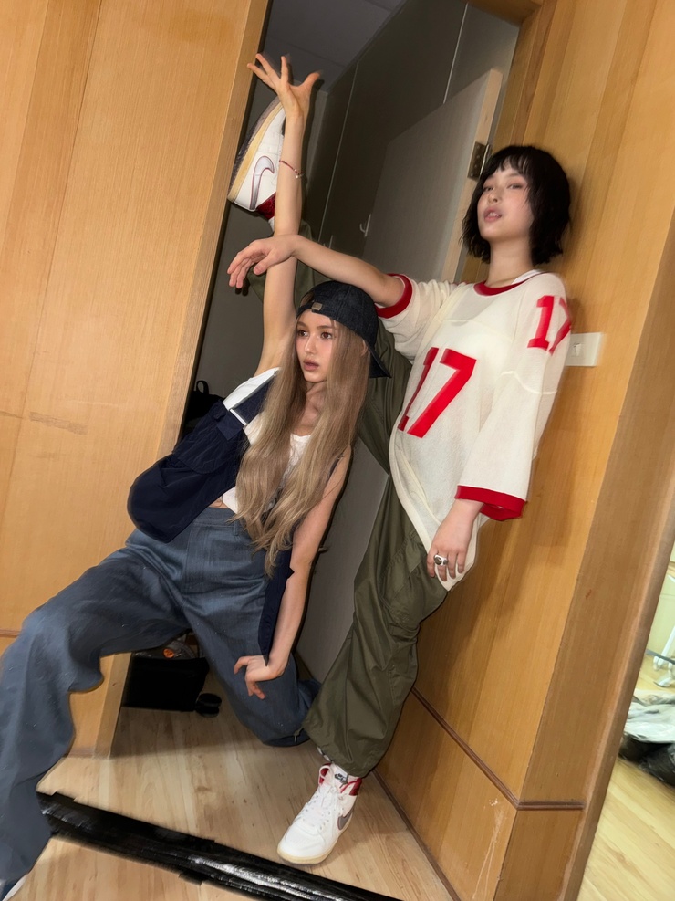 NewJeans