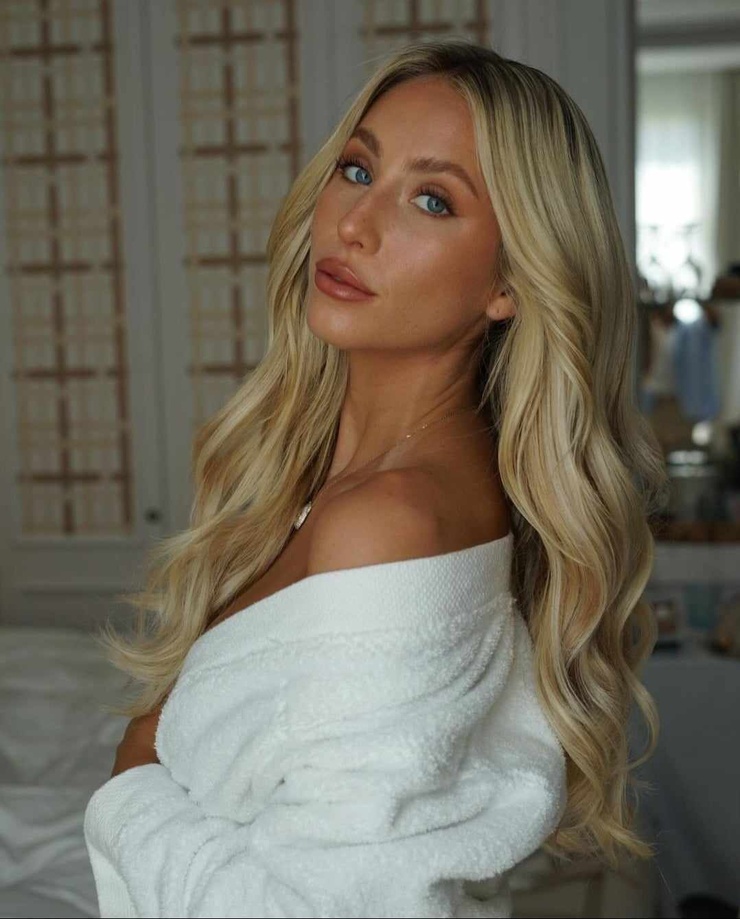 Alix Ashley