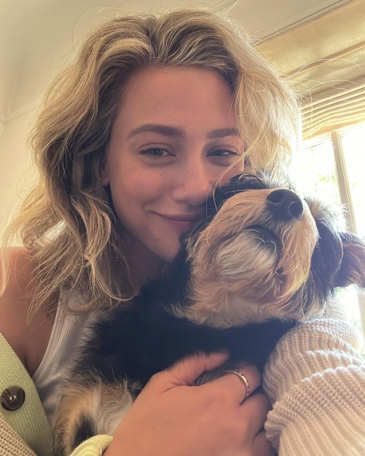 Lili Reinhart
