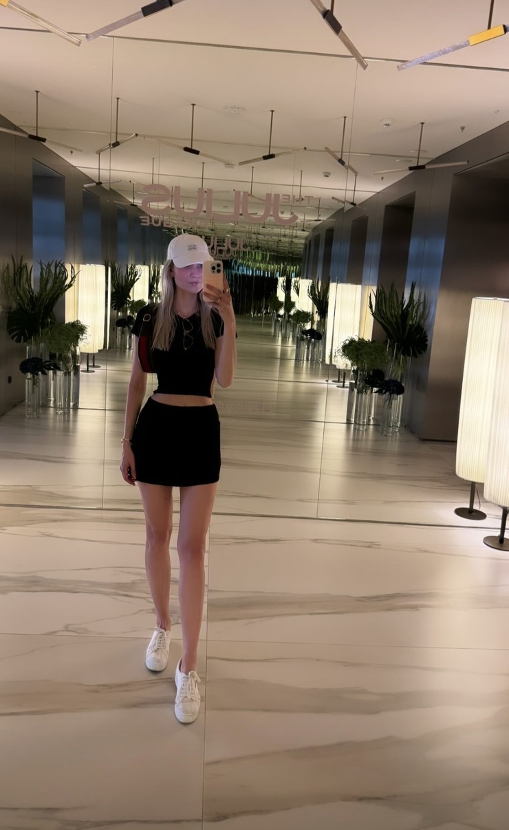 Carolin Niemczyk Carolin Niemczyk