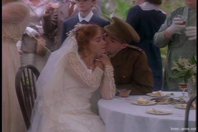 Anne Shirley (Megan Follows)