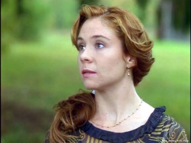 Anne Shirley (Megan Follows)