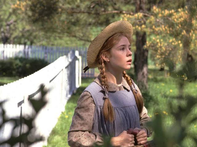 Anne Shirley (Megan Follows)