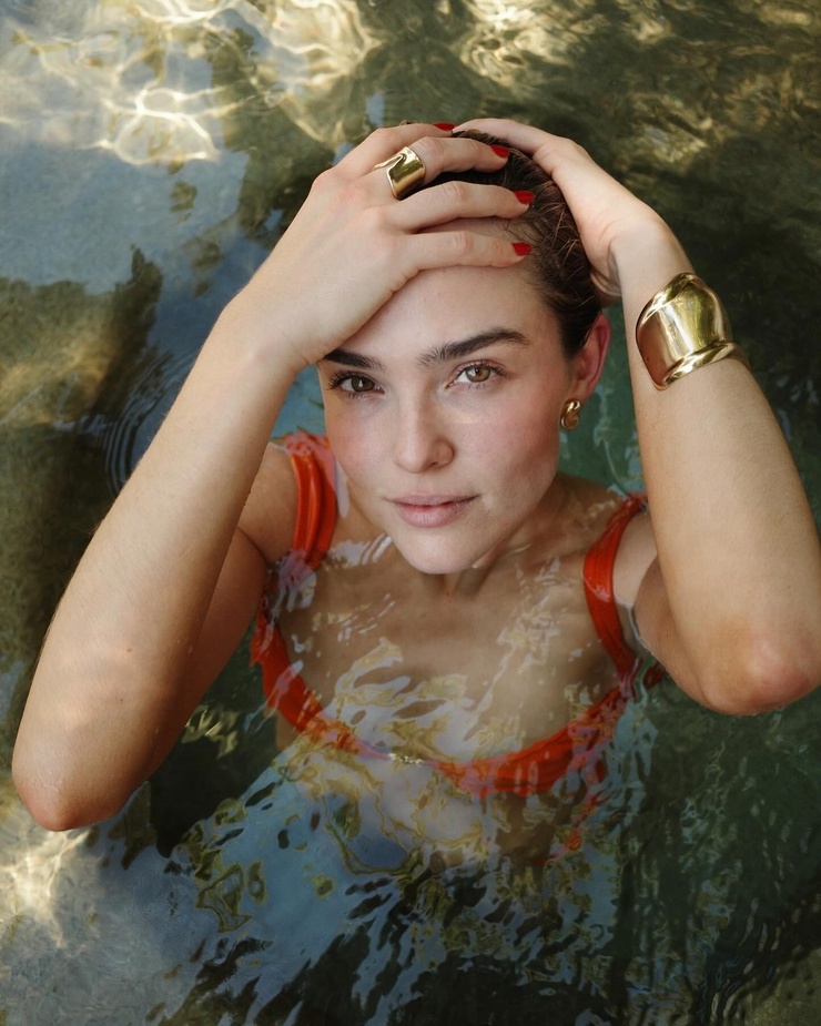 Zoey Deutch Zoey Deutch