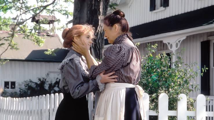 Anne Shirley (Megan Follows)