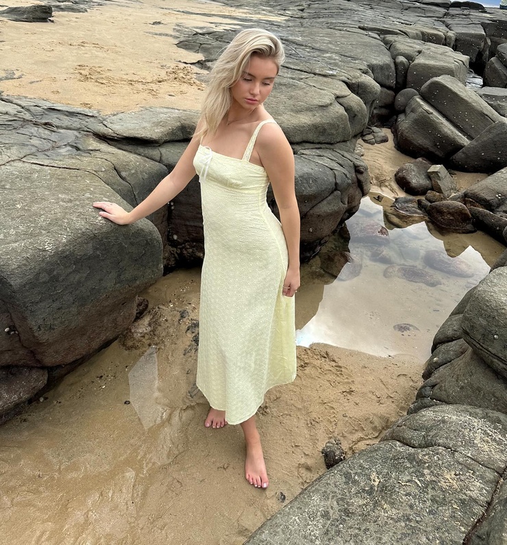 Chelsea Mayer