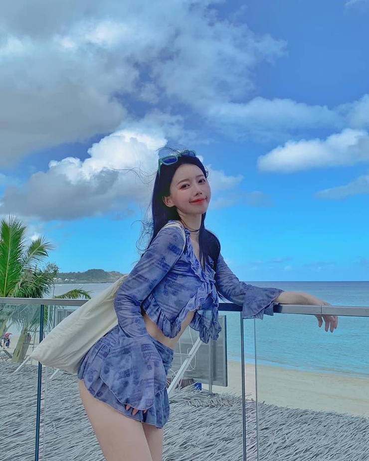 Lee Ayoung (이아영 / 李雅英)