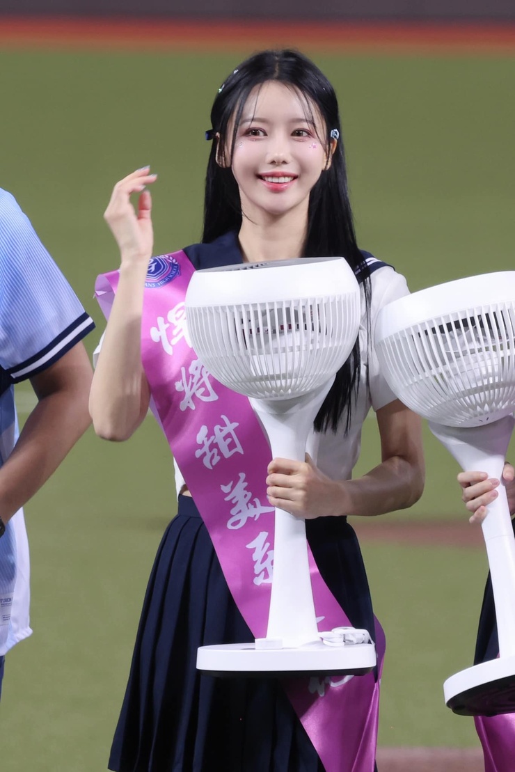 Lee Ayoung (이아영 / 李雅英)