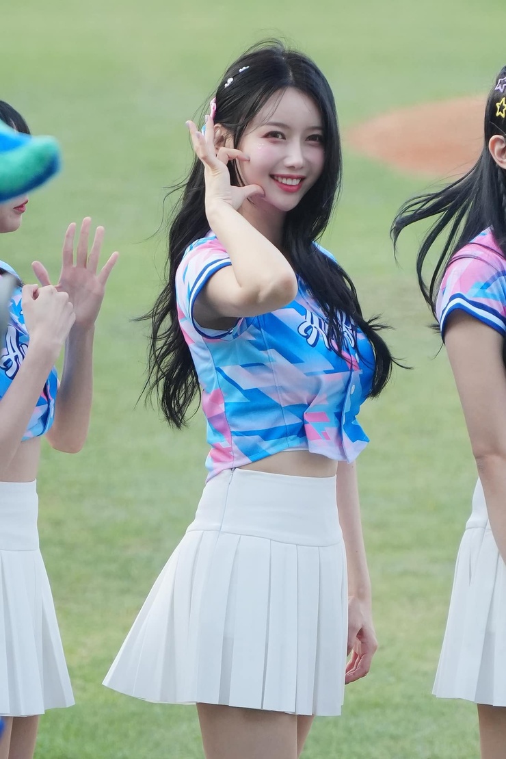 Lee Ayoung (이아영 / 李雅英)