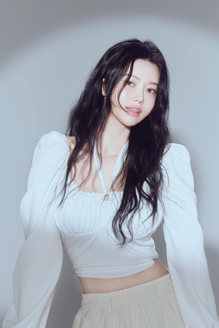 Lee Ayoung (이아영 / 李雅英)