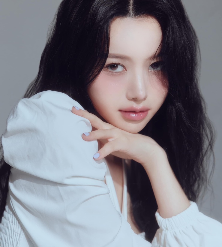 Lee Ayoung (이아영 / 李雅英)
