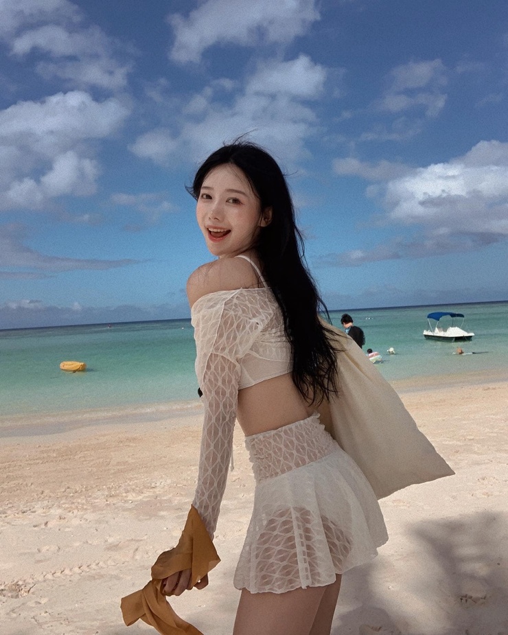 Lee Ayoung (이아영 / 李雅英)