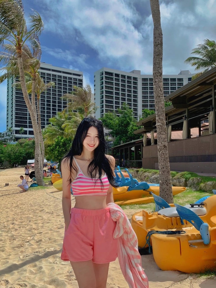 Lee Ayoung (이아영 / 李雅英)