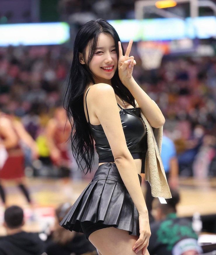 Lee Ayoung (이아영 / 李雅英)
