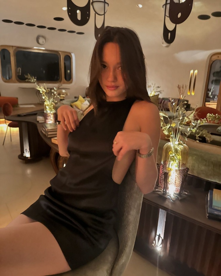 Lily Chee Lily Chee