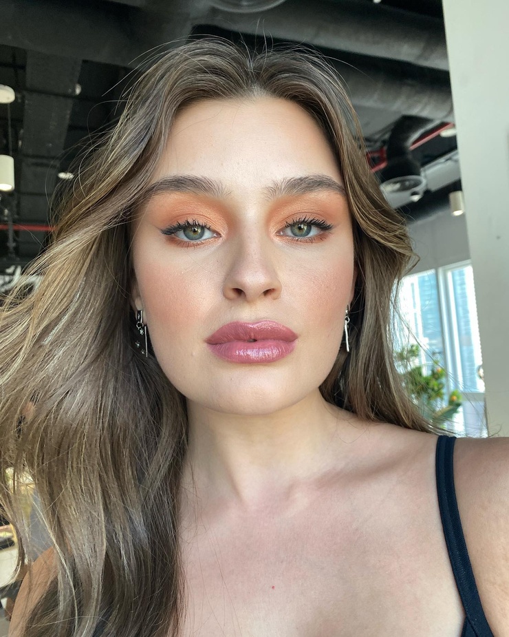 Hanah Julia