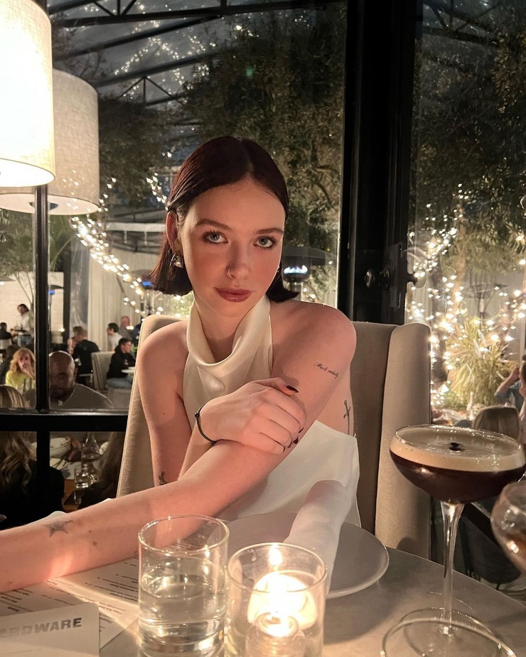 Ava Lowe