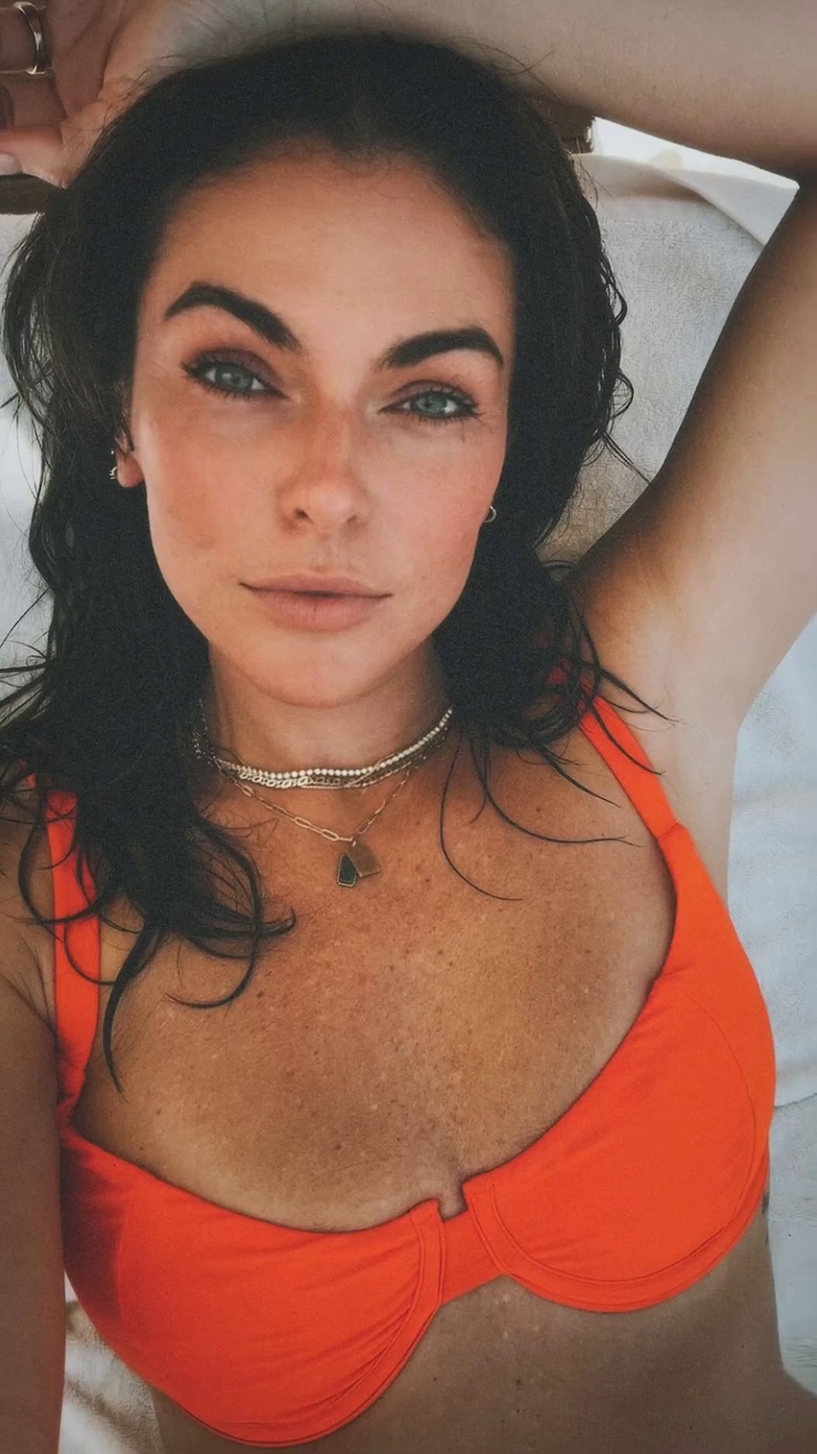Serinda Swan