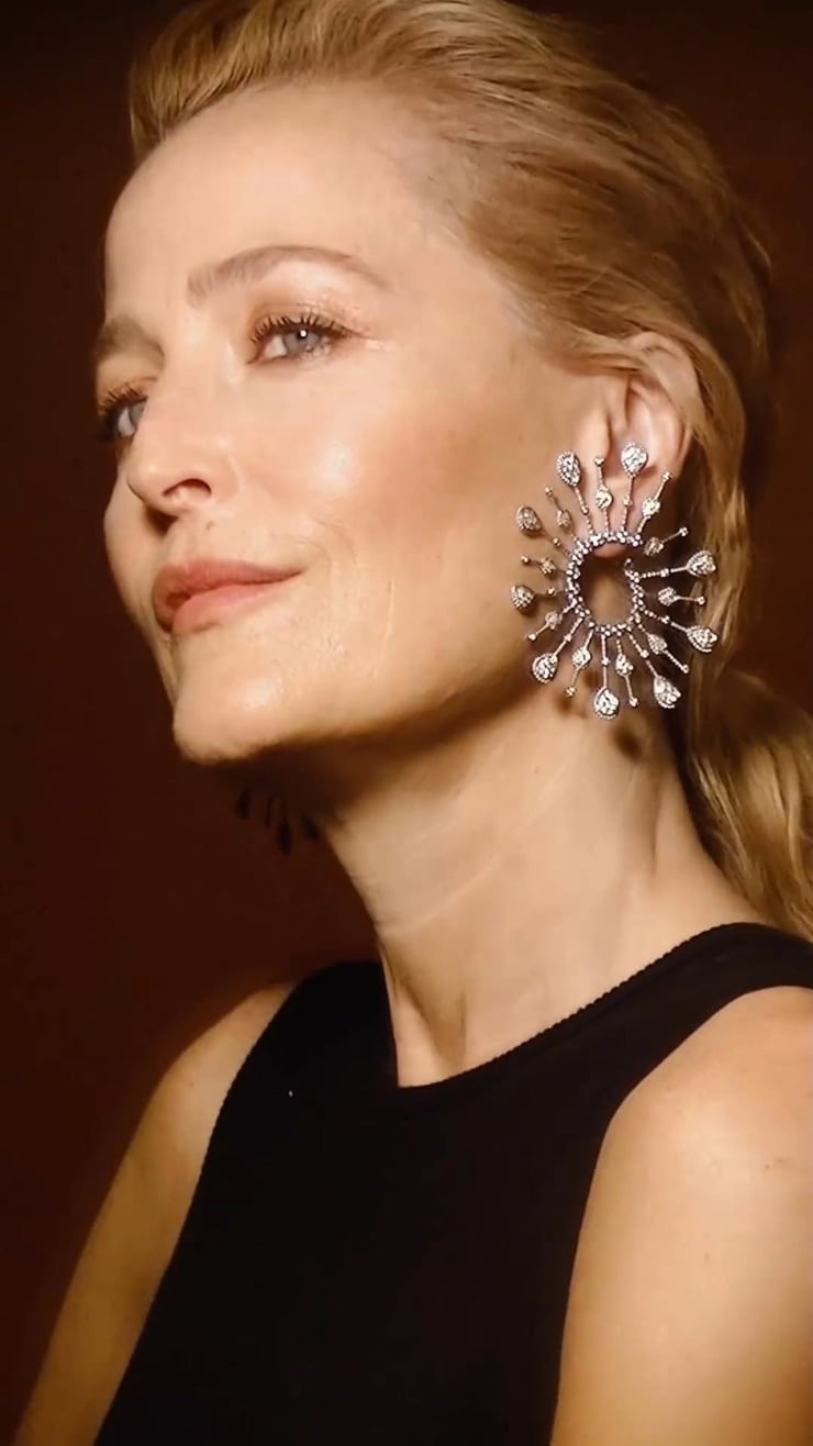 Gillian Anderson