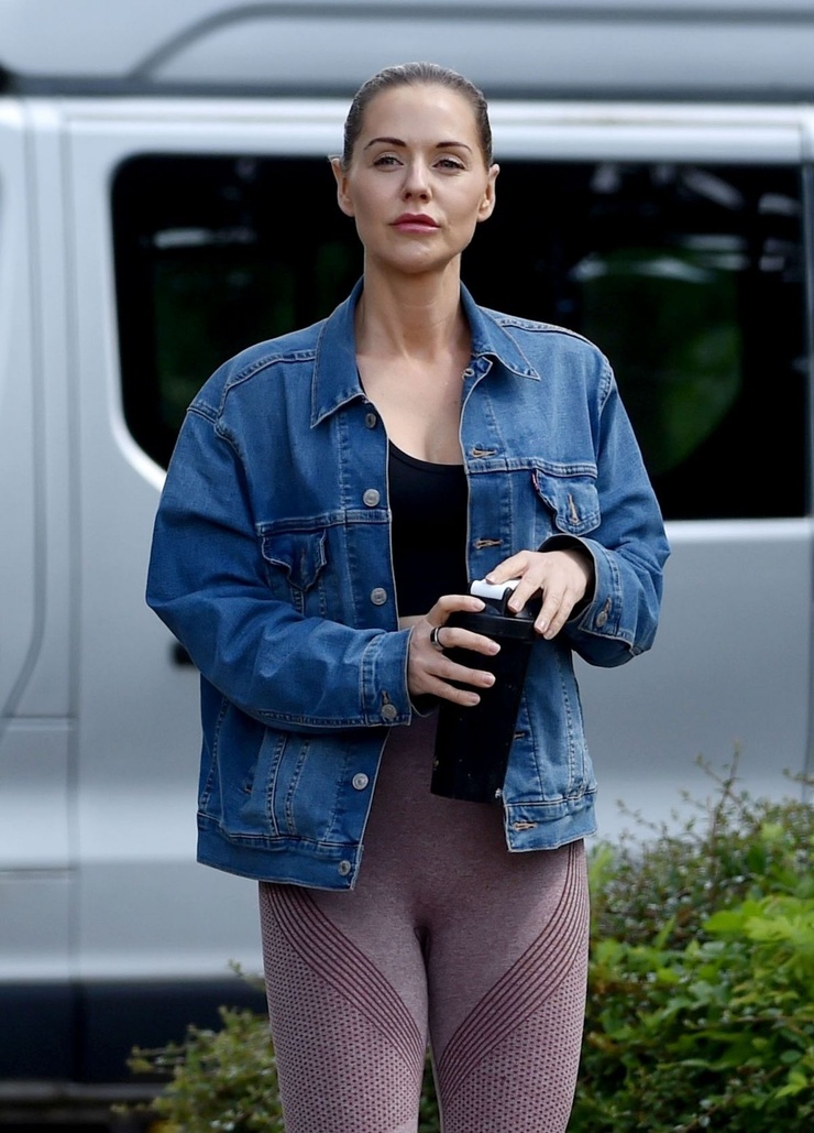 Stephanie Waring