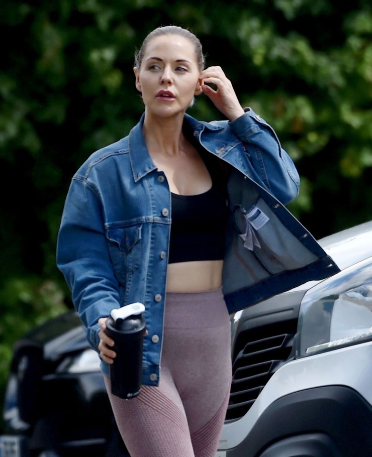 Stephanie Waring