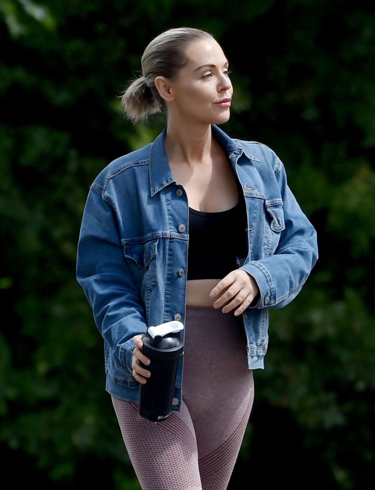 Stephanie Waring