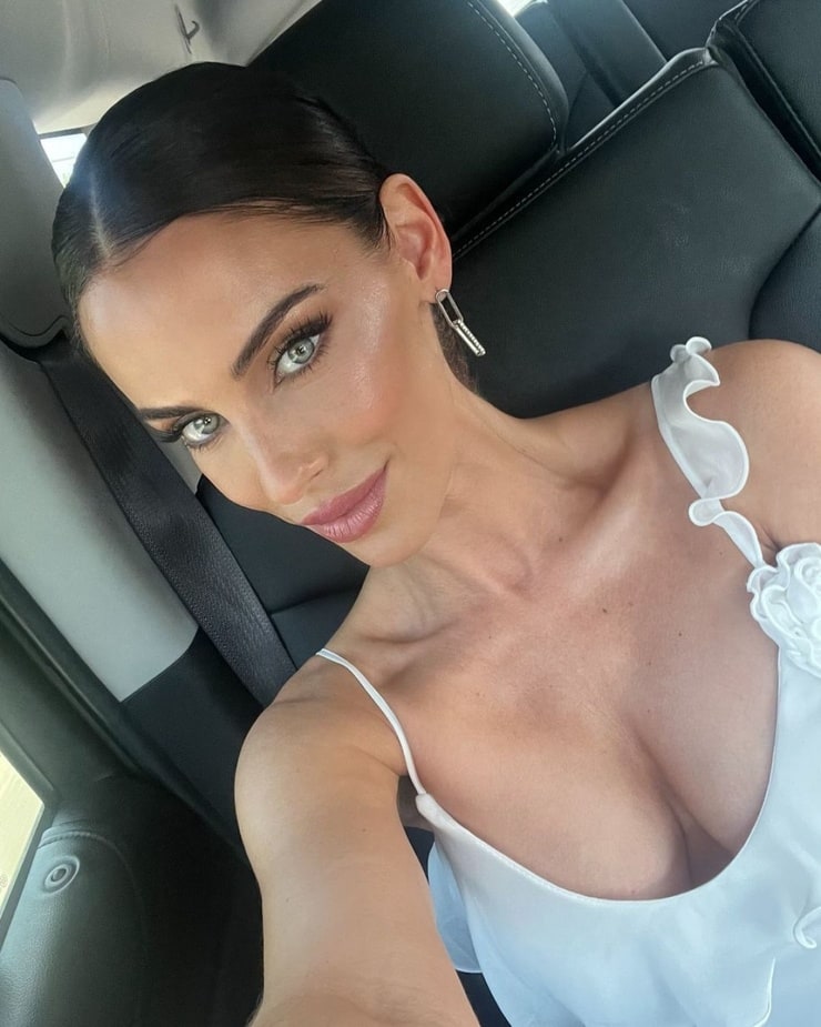 Jessica Lowndes