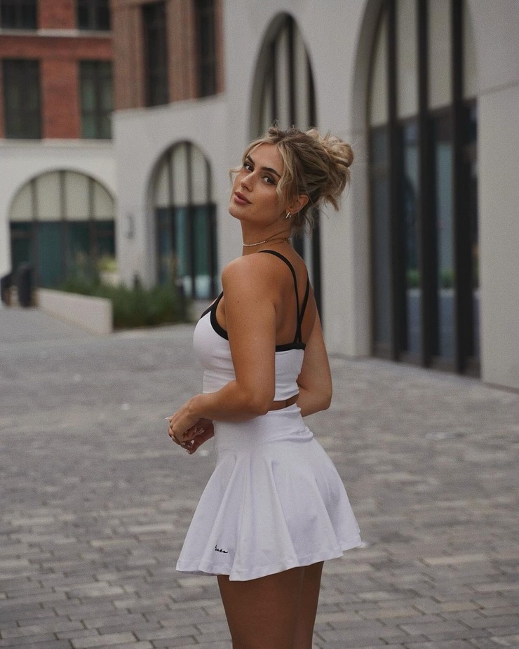 Laura Michelle