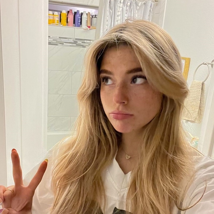 Picture of Hannah Stein