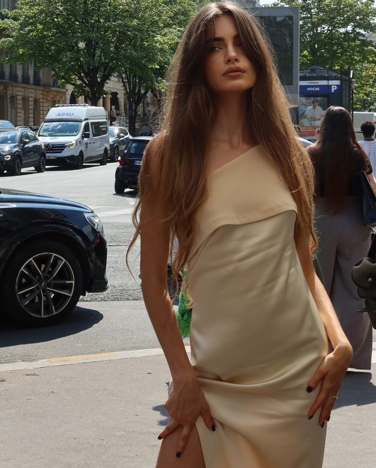MARA LAFONTAN MARA LAFONTAN