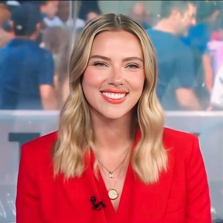 Scarlett Johansson Scarlett Johansson