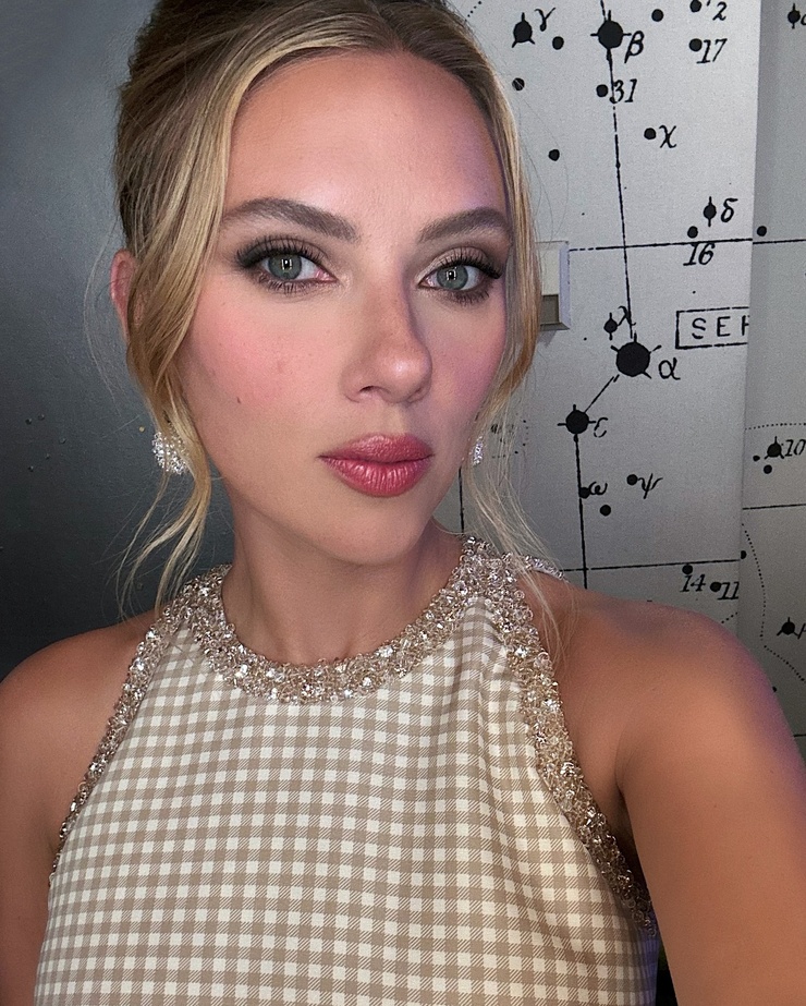Scarlett Johansson Scarlett Johansson