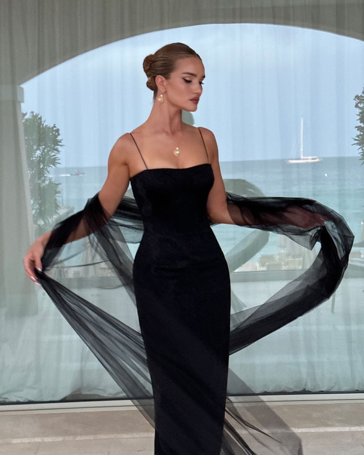 Rosie Huntington-Whiteley