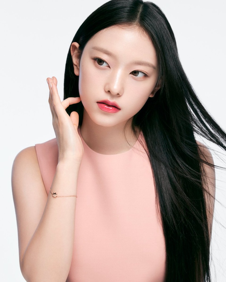 Hae-rin Kang