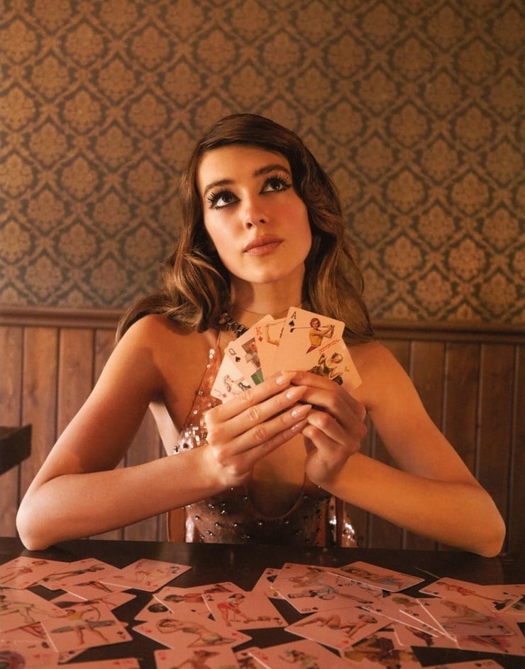 Daisy Edgar-Jones