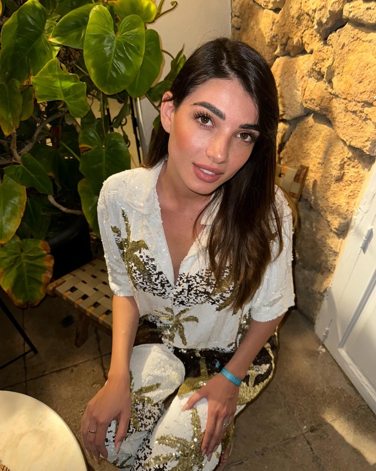 Rebecca Staffelli